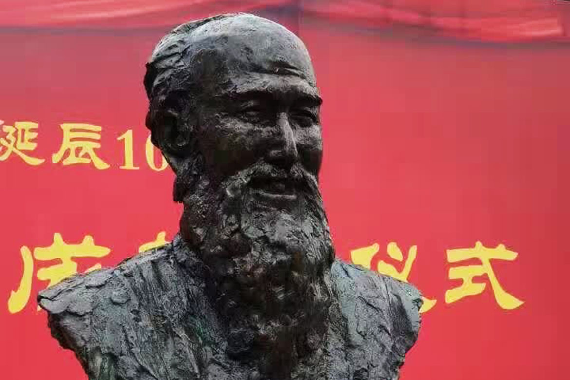 陳壽榮人物頭像雕塑鑄銅頭像擺放現場