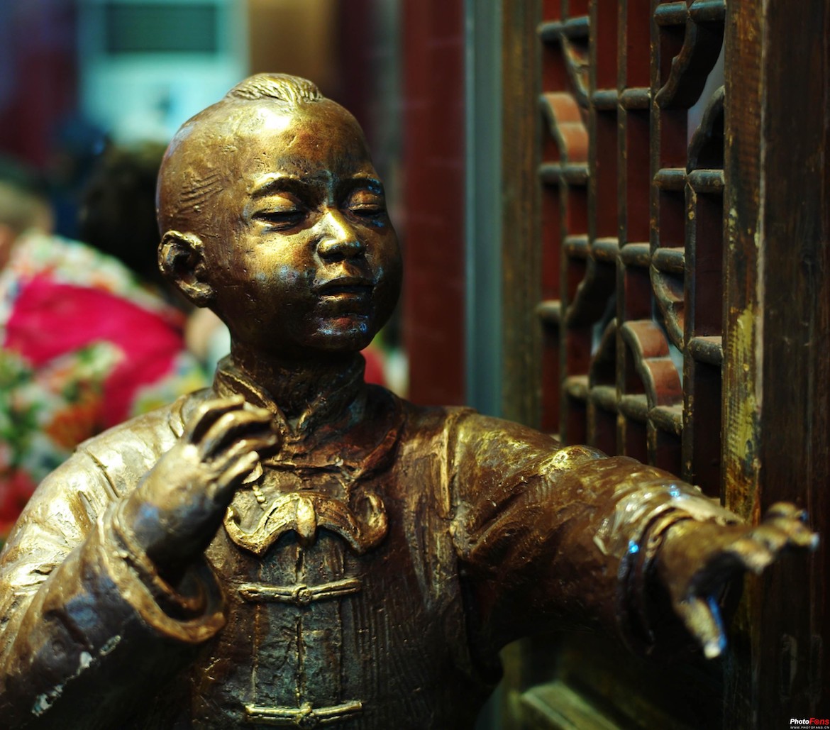 小男孩鑄黃銅中國古代人物雕塑