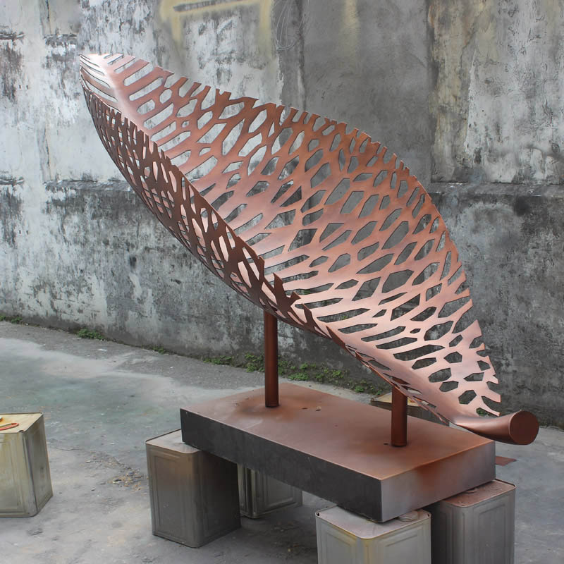 鏤空樹葉現代鐵藝雕塑工藝品
