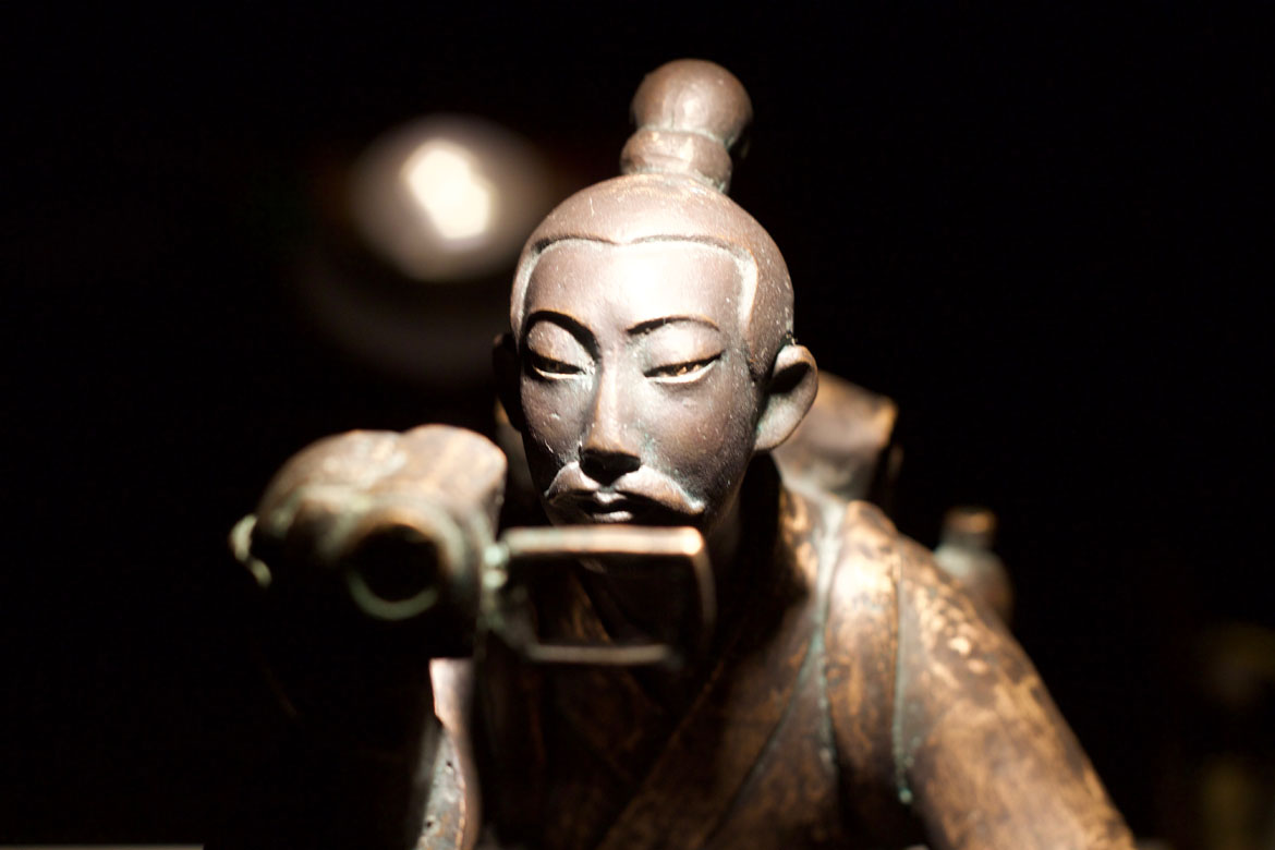 架上鑄銅雕塑保護層細節
