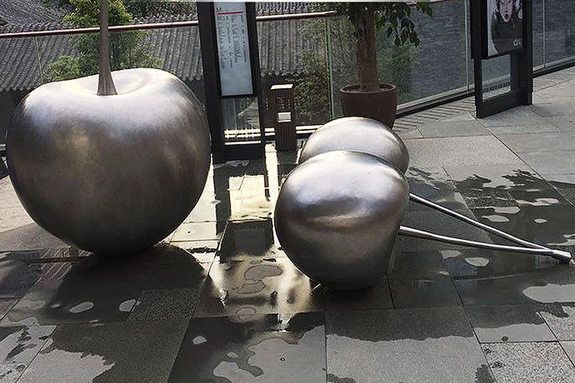 大型原色不銹鋼櫻桃雕塑
