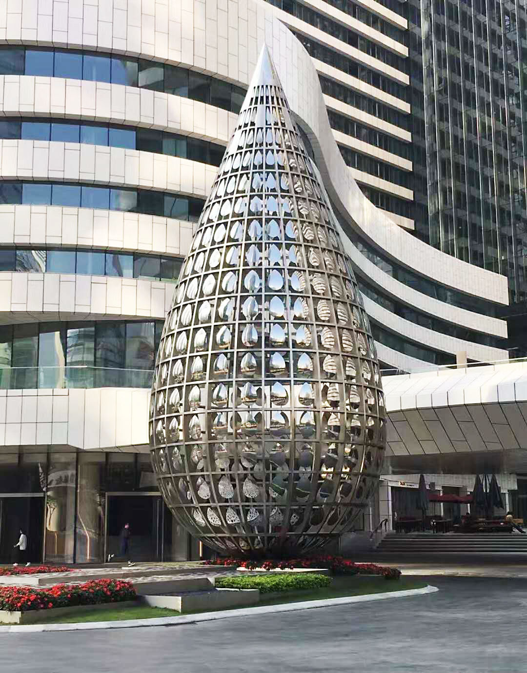 鏡面水滴不銹鋼雕塑鏤空球