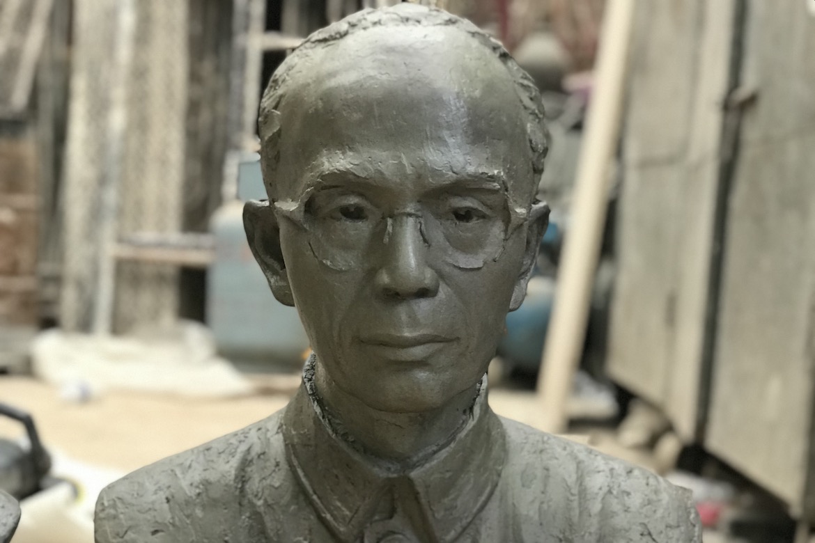 語言所人像雕塑制作