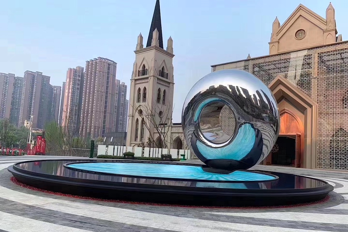 鏡面不銹鋼圓形雕塑