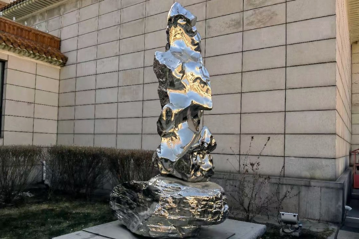 不銹鋼石頭雕塑
