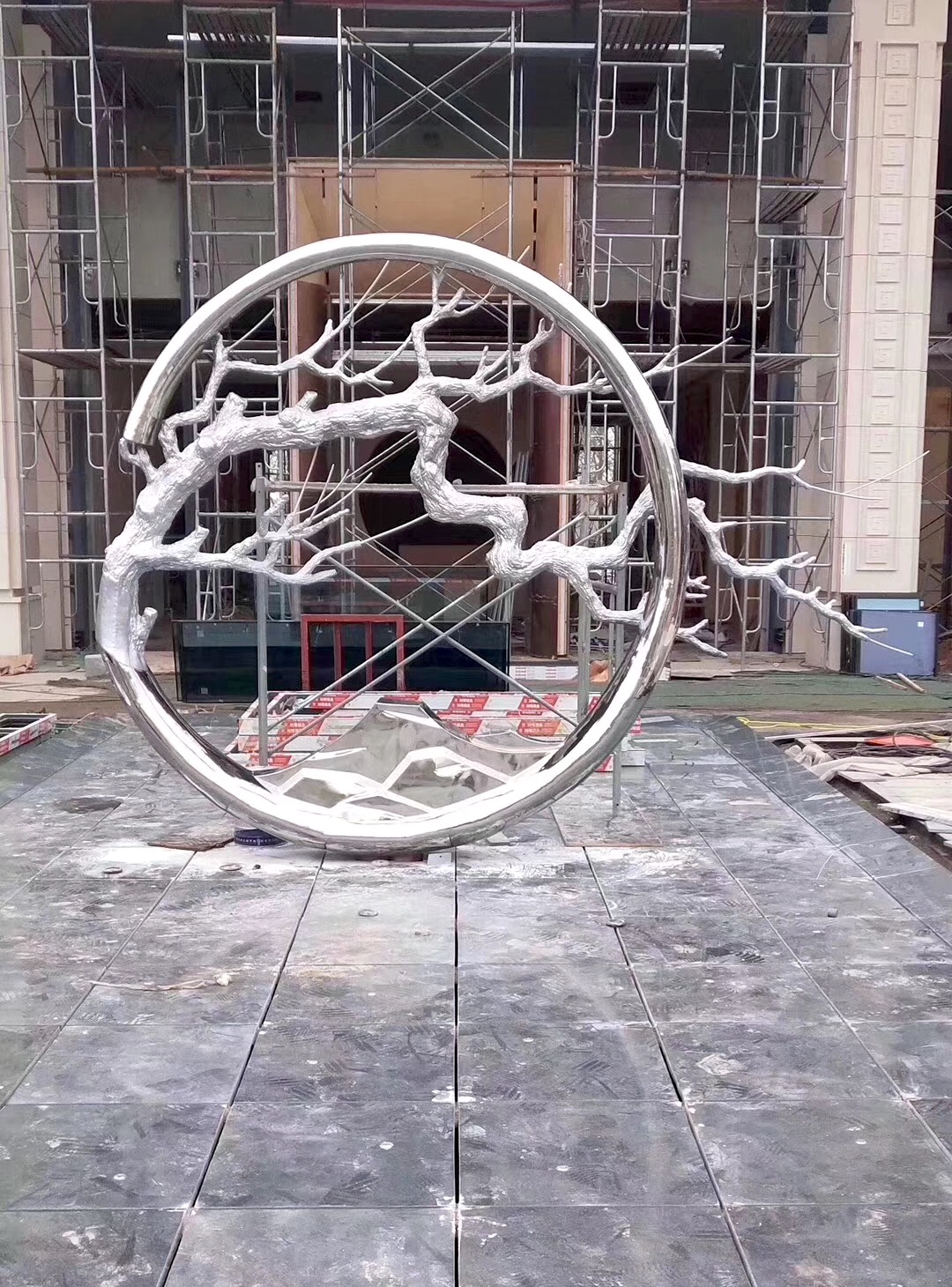 不銹鋼樹雕塑圖片